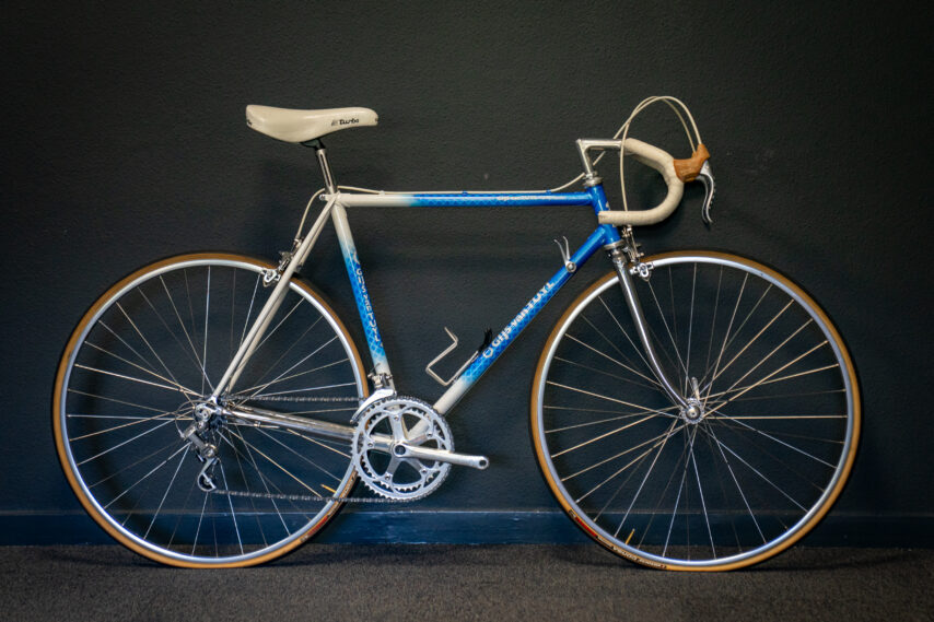 Gijs van Tuyl Featherlight