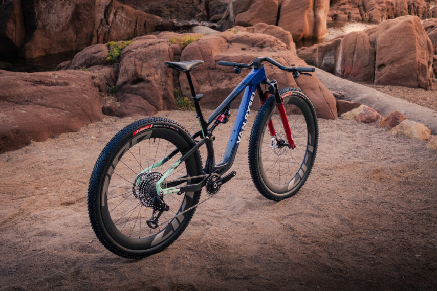 Van Rysel verrast met 32 inch mountainbike: RCR-XC