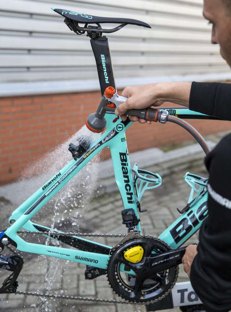 optie Bewustzijn snijden Je fiets schoonmaken in 7 stappen | Fiets.nl - Race en MTB website