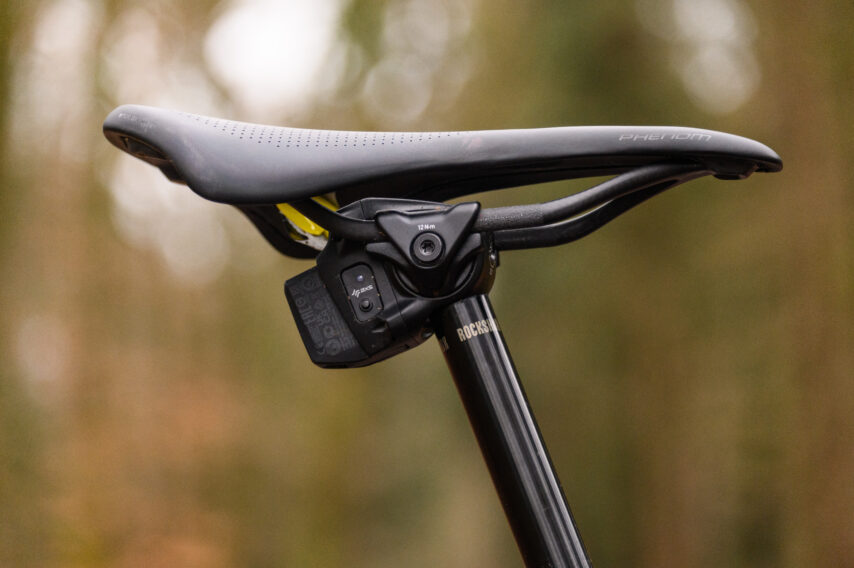 SRAM Flight Attendant