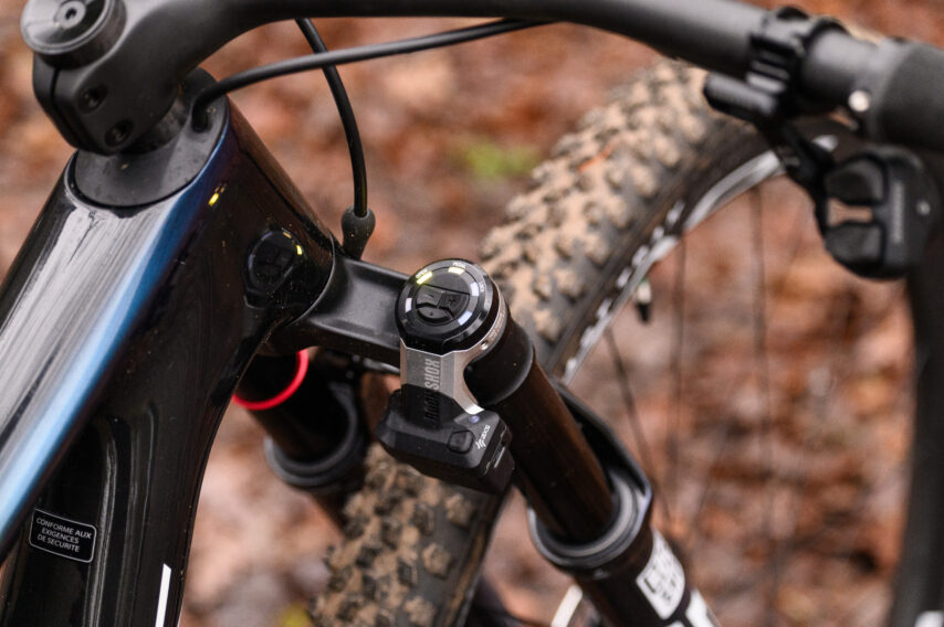 SRAM Flight Attendant