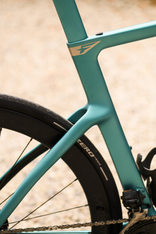Pinarello F9