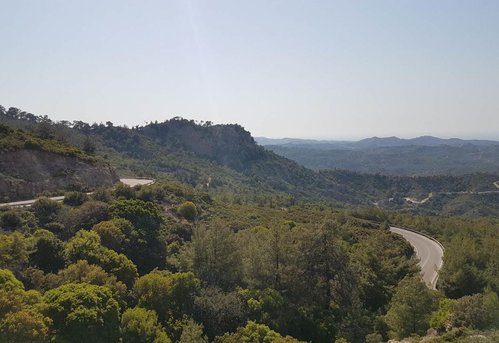 Tijdens 1 vd ritjes op Rhodos, alleen al hiervoor zou je beginnen met fietsen ;-)