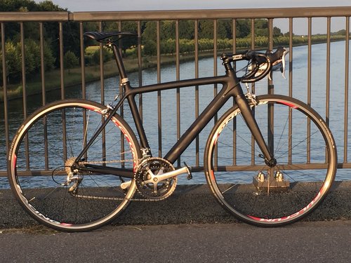 D22248F1-4EDD-4001-A8D2-7039CEF7BA28.jpeg (1.85 MiB) 2928 keer bekeken D22248F1-4EDD-4001-A8D2-7039CEF7BA28.jpeg